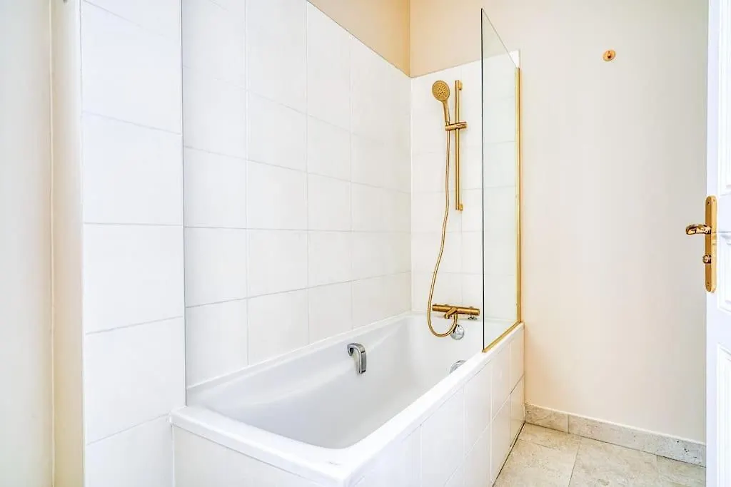 Appartement Proche Place Du Trocadero - Pompe Paris France